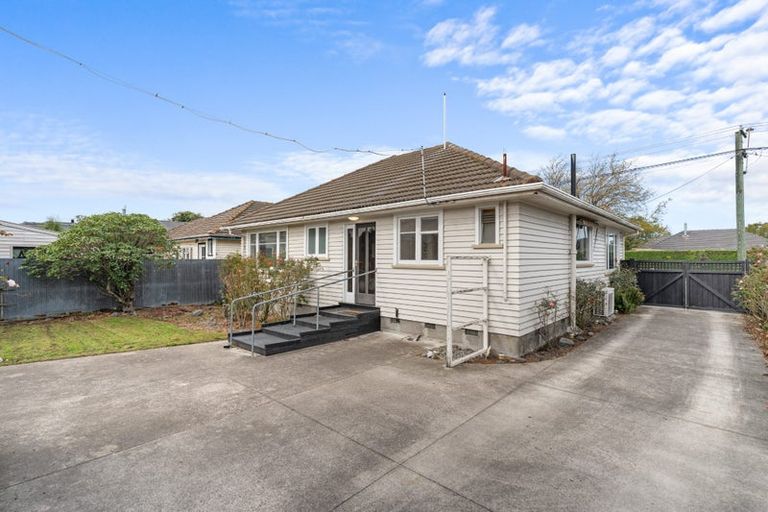 Photo of property in 120 Springs Road, Hornby, Christchurch, 8042