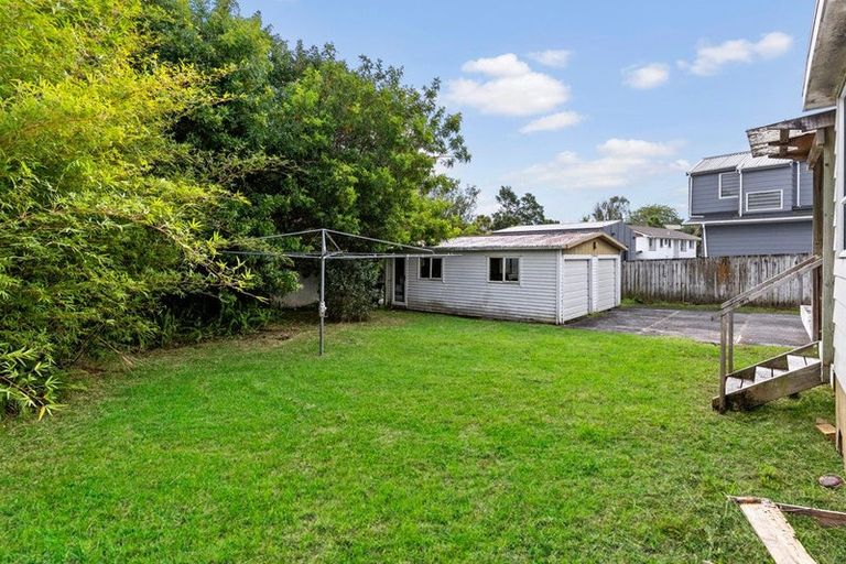 Photo of property in 9 Pankhurst Place, Sunnyvale, Auckland, 0612