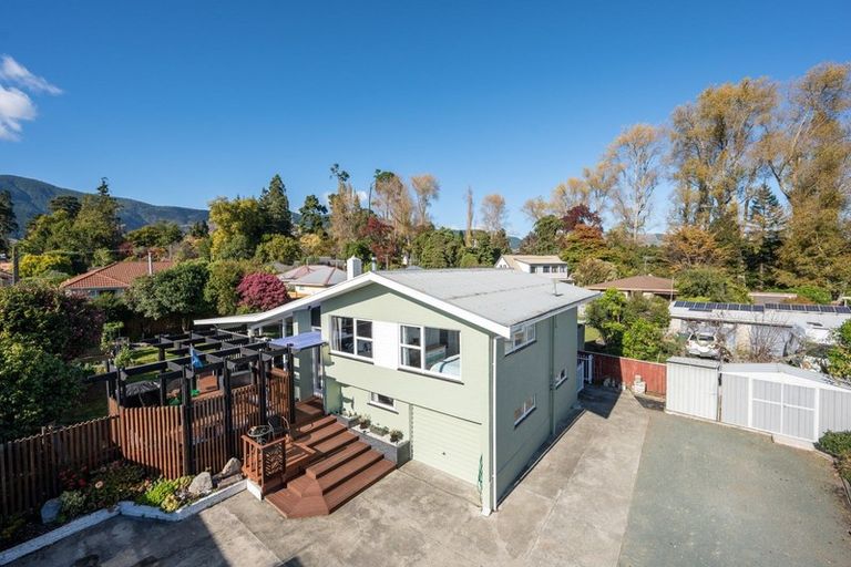 Photo of property in 2 Hobhouse Street, Stoke, Nelson, 7011