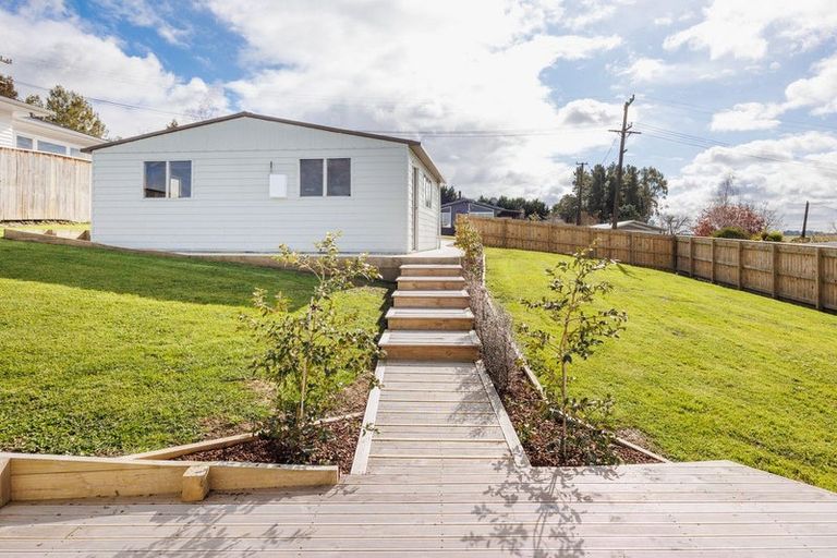 Photo of property in 45 Godley Street, Halcombe, 4779