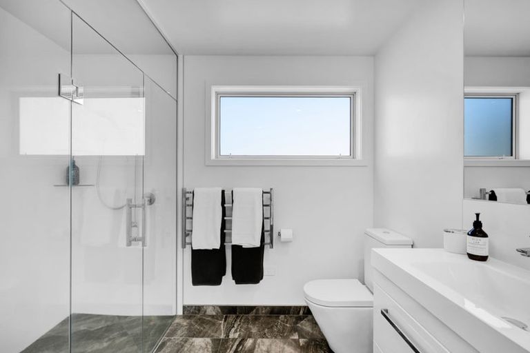 Photo of property in 54 Ainslee Street, Highlands Park, New Plymouth, 4312