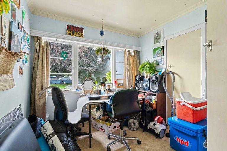 Photo of property in 134 Main Street, Greytown, 5712