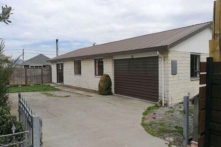 Photo of property in 4 Oriana Crescent, Hornby, Christchurch, 8042