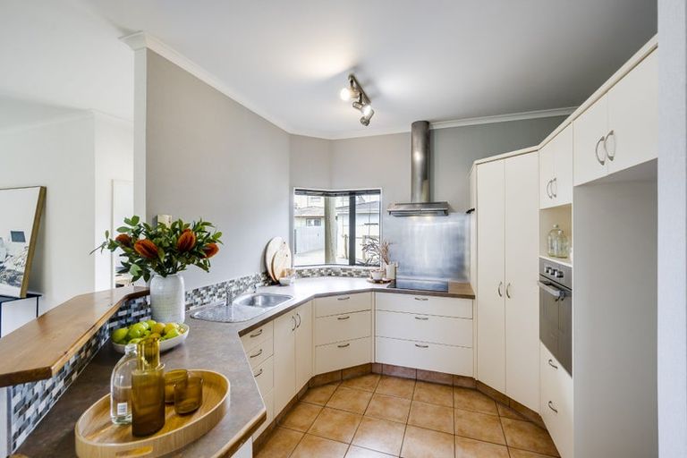 Photo of property in 20a Pembroke Street, Taradale, Napier, 4112