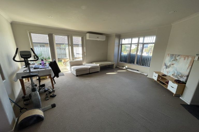 Photo of property in 212 Harbourside Drive, Karaka, Papakura, 2113