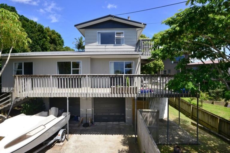 Photo of property in 12 Kauri Road, Stanmore Bay, Whangaparaoa, 0932