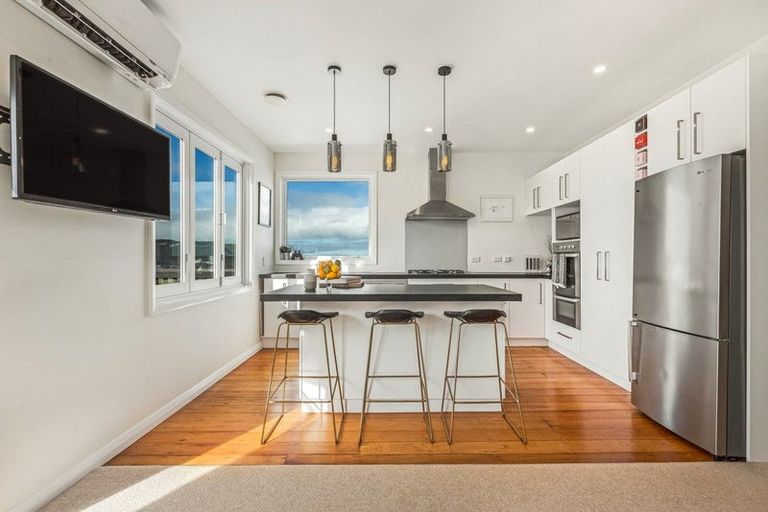 Photo of property in 35 Tirangi Road, Rongotai, Wellington, 6022