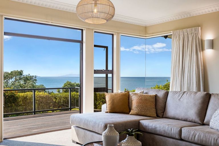 Photo of property in 146 Pacific Parade, Army Bay, Whangaparaoa, 0930