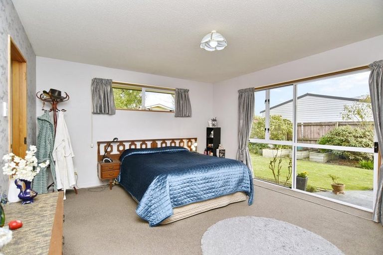 Photo of property in 66 Dunedin Street, Redwood, Christchurch, 8051