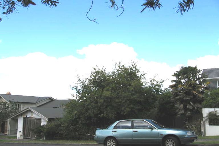 Photo of property in 3 Prospect Terrace, Milford, Auckland, 0620