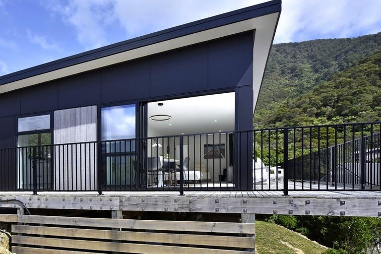 Photo of property in 3203 Archers Road, Tennyson Inlet, 7195