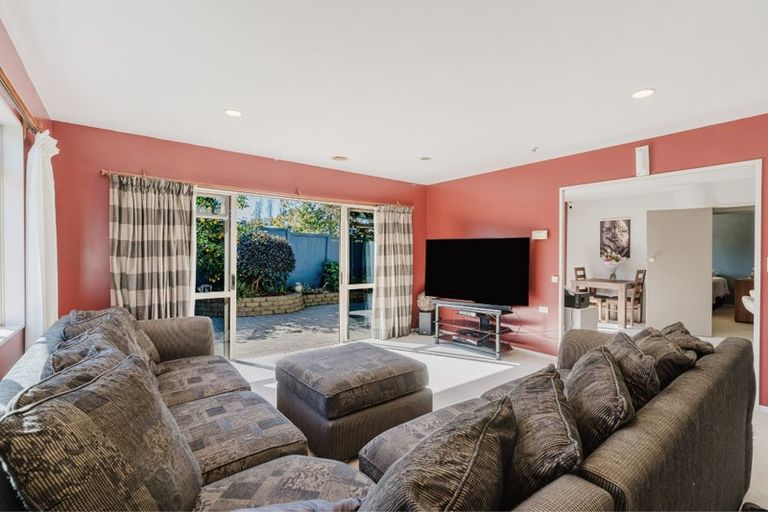 Photo of property in 28 Ranui Street, Dinsdale, Hamilton, 3204