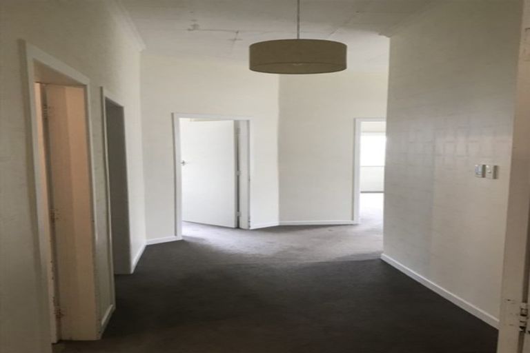 Photo of property in 163 Ohiro Road, Brooklyn, Wellington, 6021