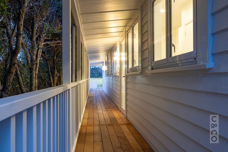 Photo of property in 15 Edward Street, Riverhead, 0820