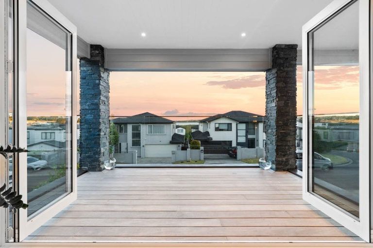 Photo of property in 34 Brickworks Bay Road, Hobsonville, Auckland, 0618