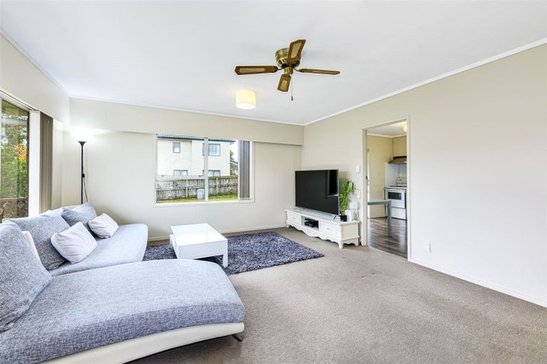 Photo of property in 69 Hepburn Road, Glendene, Auckland, 0602