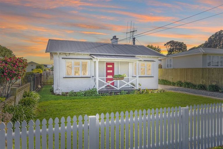 Photo of property in 53 Manuka Street, Castlecliff, Whanganui, 4501