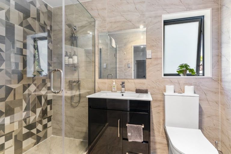 Photo of property in 1 Kendall Court, Wattle Downs, Auckland, 2103