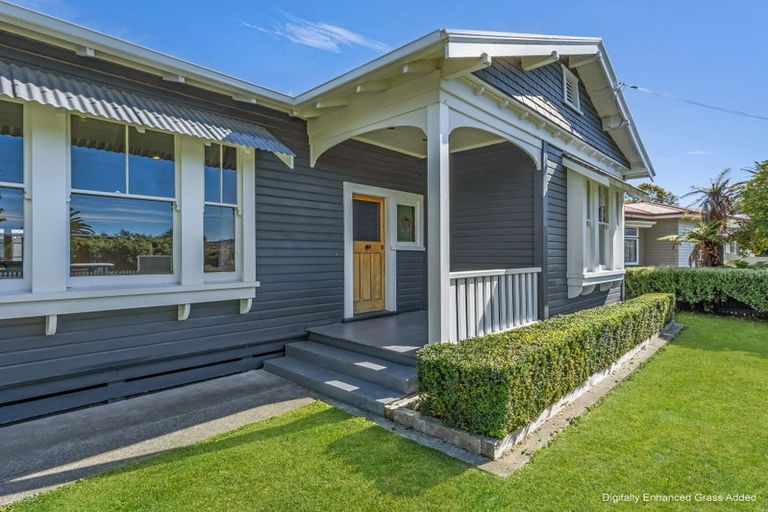 Photo of property in 1106 Caroline Road, Mayfair, Hastings, 4122