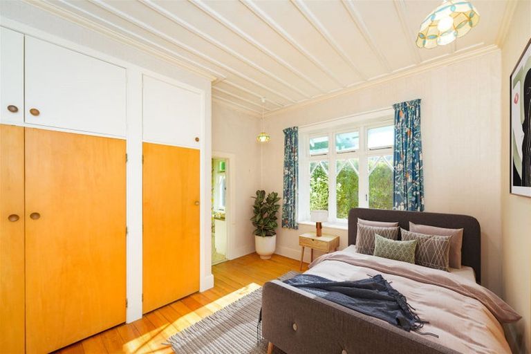 Photo of property in 42 Batt Street, West End, Palmerston North, 4410