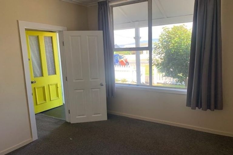 Photo of property in 5 Fonblanque Street, Westport, 7825