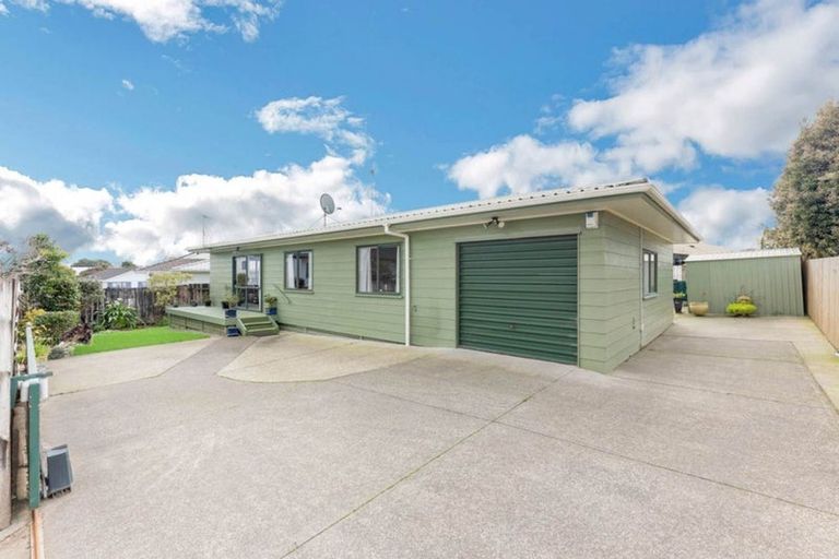 Photo of property in 8a Melleray Place, Randwick Park, Auckland, 2105