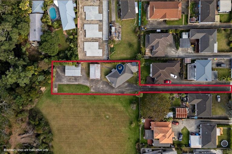 Photo of property in 103a Roberts Road, Te Atatu South, Auckland, 0610