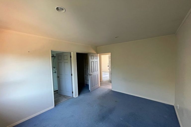 Photo of property in 45 Tenbless Court, Unsworth Heights, Auckland, 0632