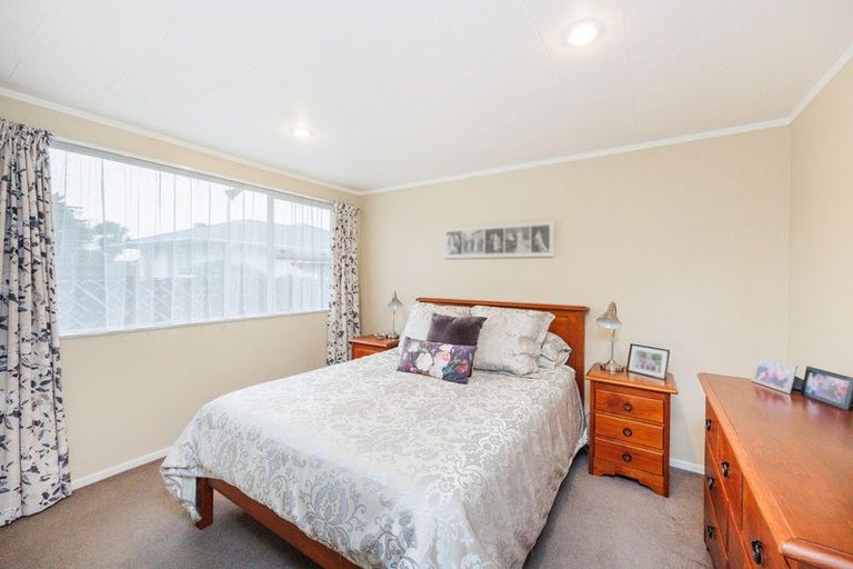 Photo of property in 644 Featherston Street, Roslyn, Palmerston North, 4414