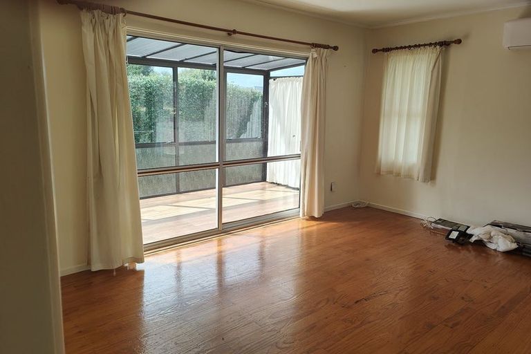 Photo of property in 38 Durham Street, Te Atatu Peninsula, Auckland, 0610