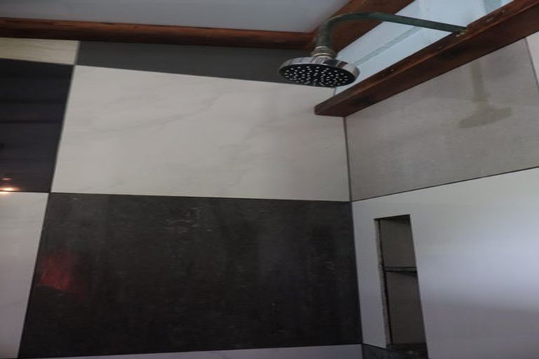 Photo of property in 7 James Road, Maungaturoto, 0587