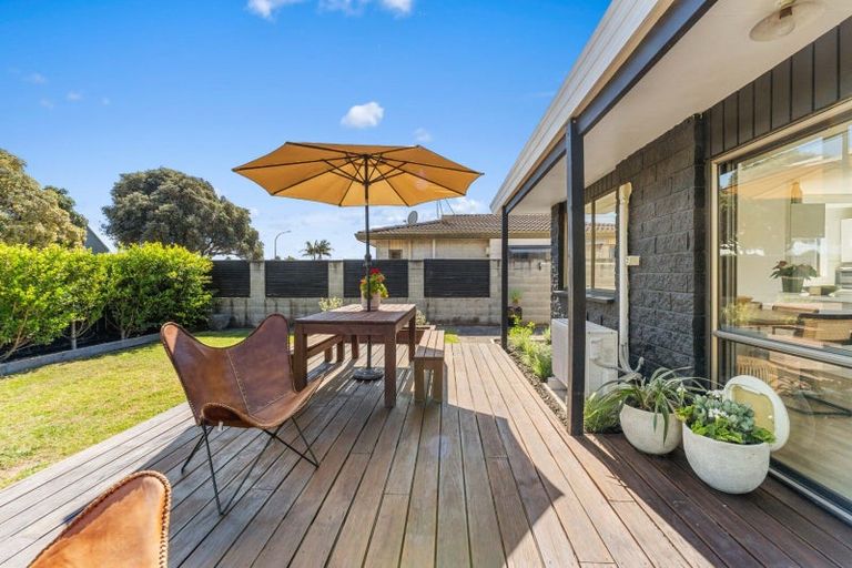 Photo of property in 1 Gobray Crescent, Mount Maunganui, 3116