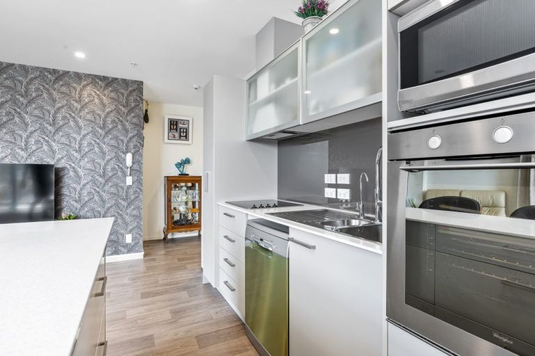 Photo of property in 102/160a Hobsonville Point Road, Hobsonville, Auckland, 0616