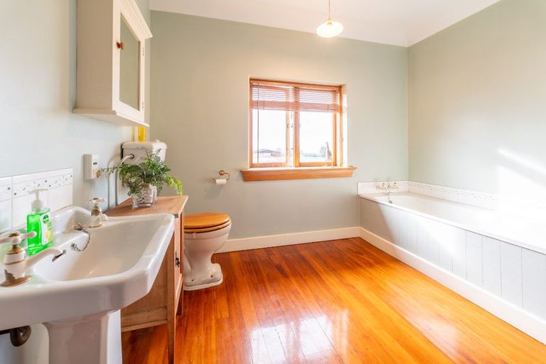 Photo of property in 46 Trafalgar Street, Maori Hill, Timaru, 7910