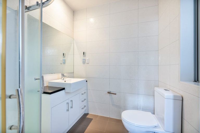 Photo of property in 6 Jezero Drive, Massey, Auckland, 0614