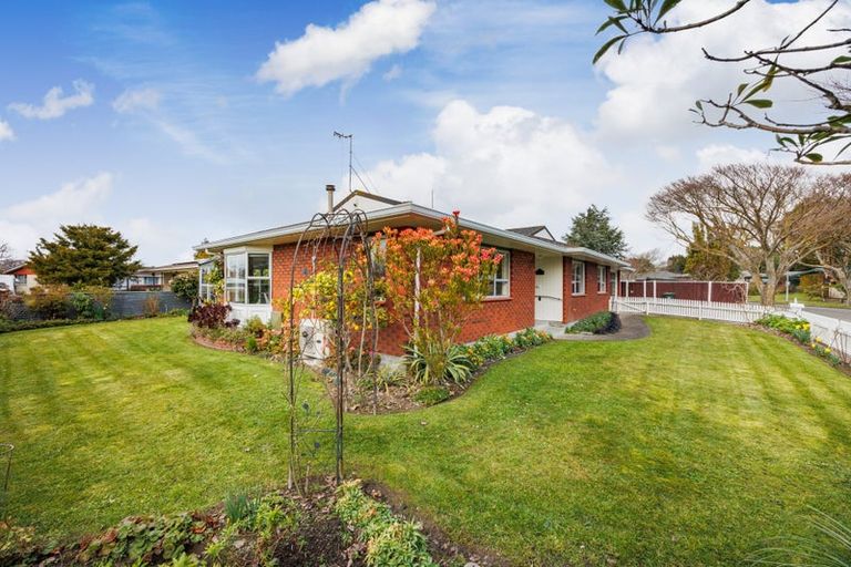 Photo of property in 27 Carter Crescent, Awapuni, Palmerston North, 4412