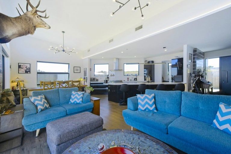 Photo of property in 8 Racecourse Terrace Rise, Hokitika, 7882