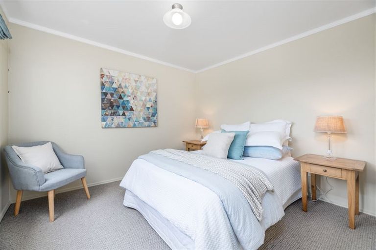 Photo of property in 31 Jubaea Place, Henderson, Auckland, 0610