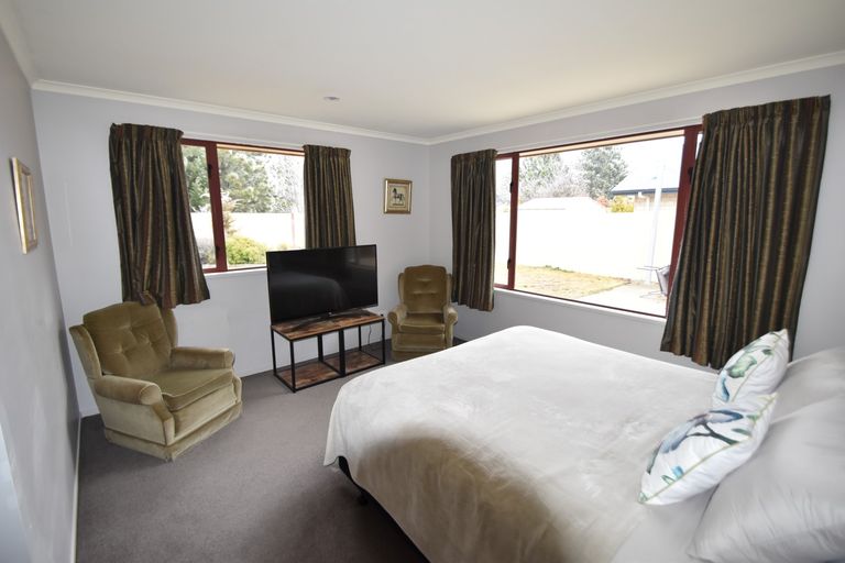 Photo of property in 54 Rhoboro Road, Twizel, 7901