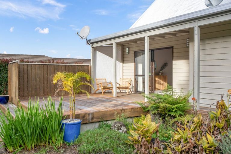 Photo of property in 5 Tieke Place, Horahora, Whangarei, 0110