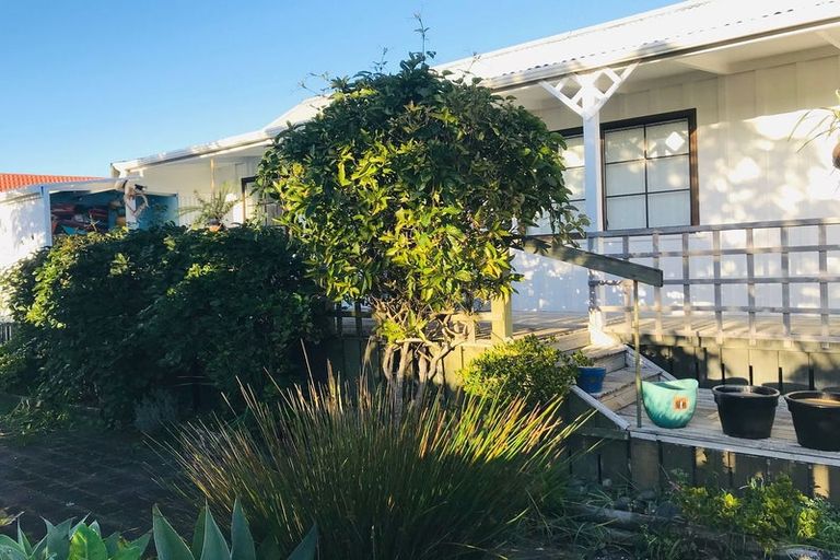 Photo of property in 145 Brightside Road, Stanmore Bay, Whangaparaoa, 0932