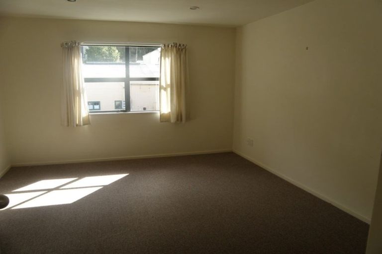 Photo of property in 2u5 Malcolm Lane, Thorndon, Wellington, 6011