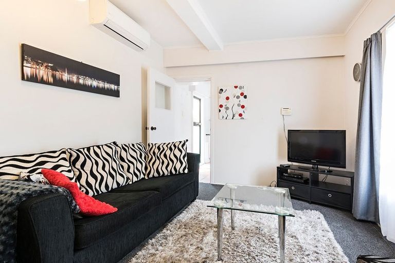 Photo of property in 16 Crieff Street, Northland, Wellington, 6012