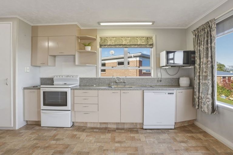 Photo of property in 1 Saint Andrew Place, Balclutha, 9230