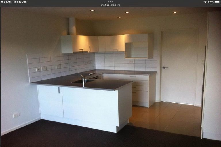 Photo of property in 5e/71 Spencer Road, Oteha, Auckland, 0632