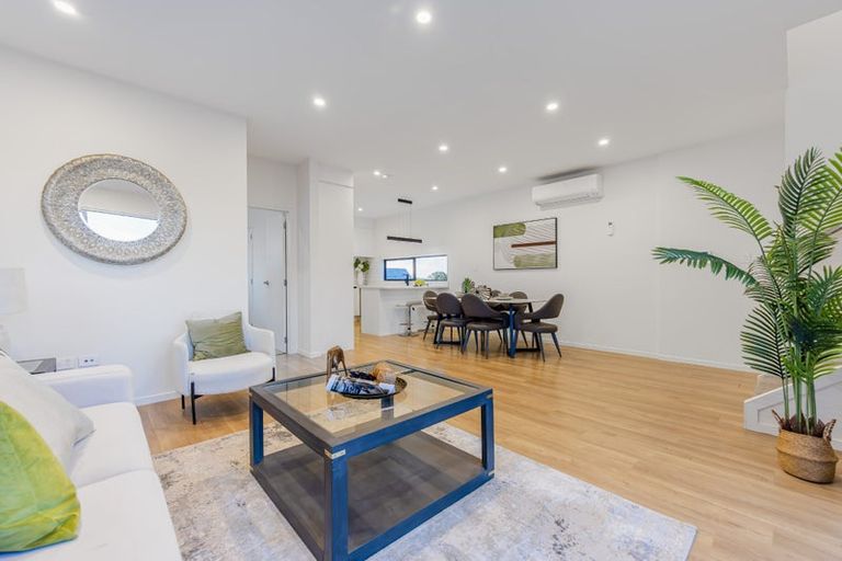 Photo of property in 4/258 Lake Road, Hauraki, Auckland, 0622