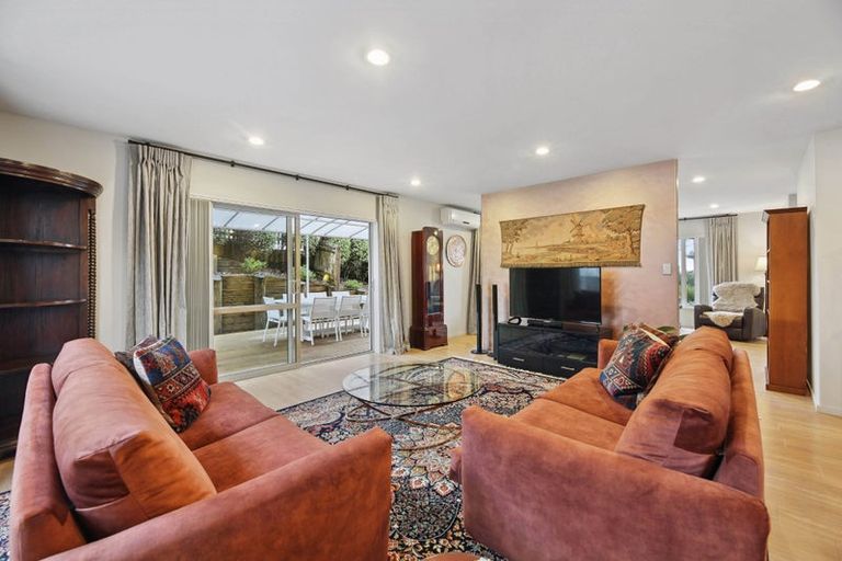 Photo of property in 96 Babich Road North, Ranui, Auckland, 0612