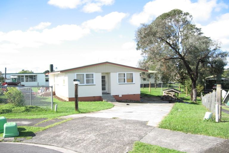 Photo of property in 17 Waikaremoana Place, Pakuranga Heights, Auckland, 2010