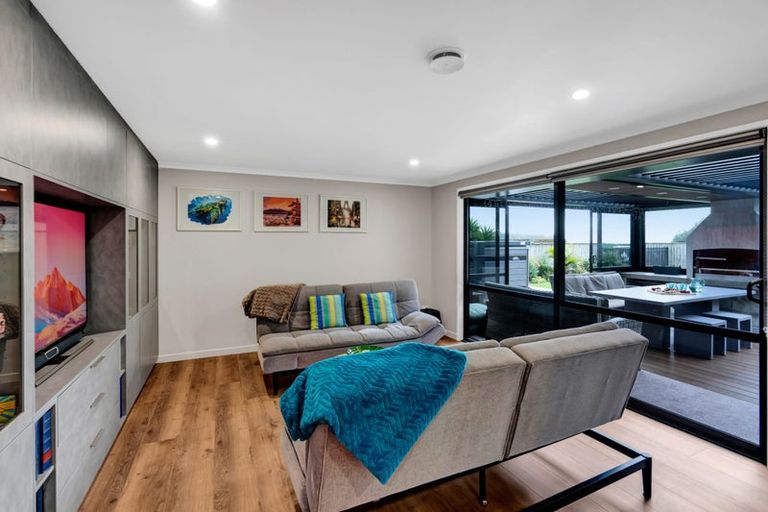 Photo of property in 25b Dolphin Parade, Bell Block, New Plymouth, 4312