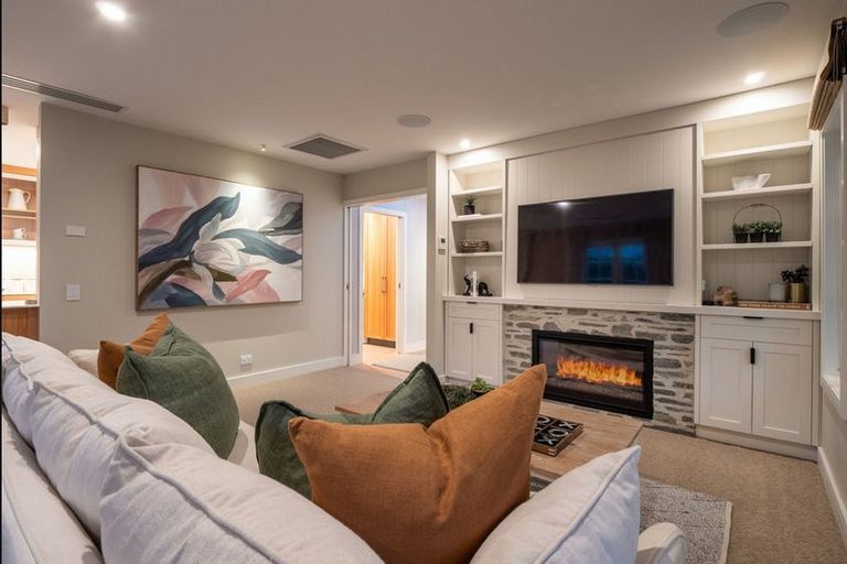 Photo of property in 21 Berkshire Street, Arrowtown, 9302